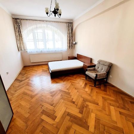 Wild Solutions Sauna Apartments Krakow Bagian luar foto