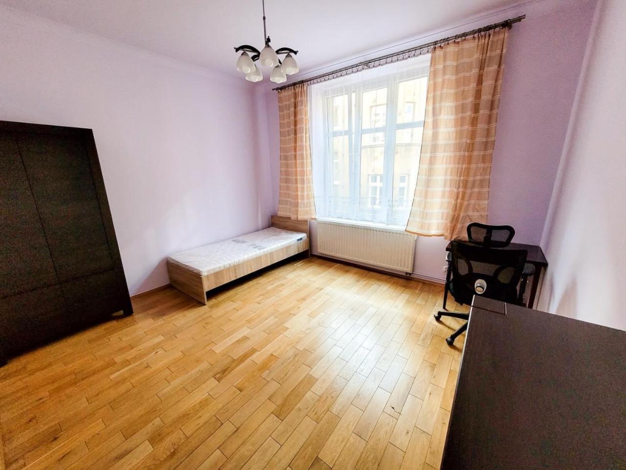 Wild Solutions Sauna Apartments Krakow Bagian luar foto