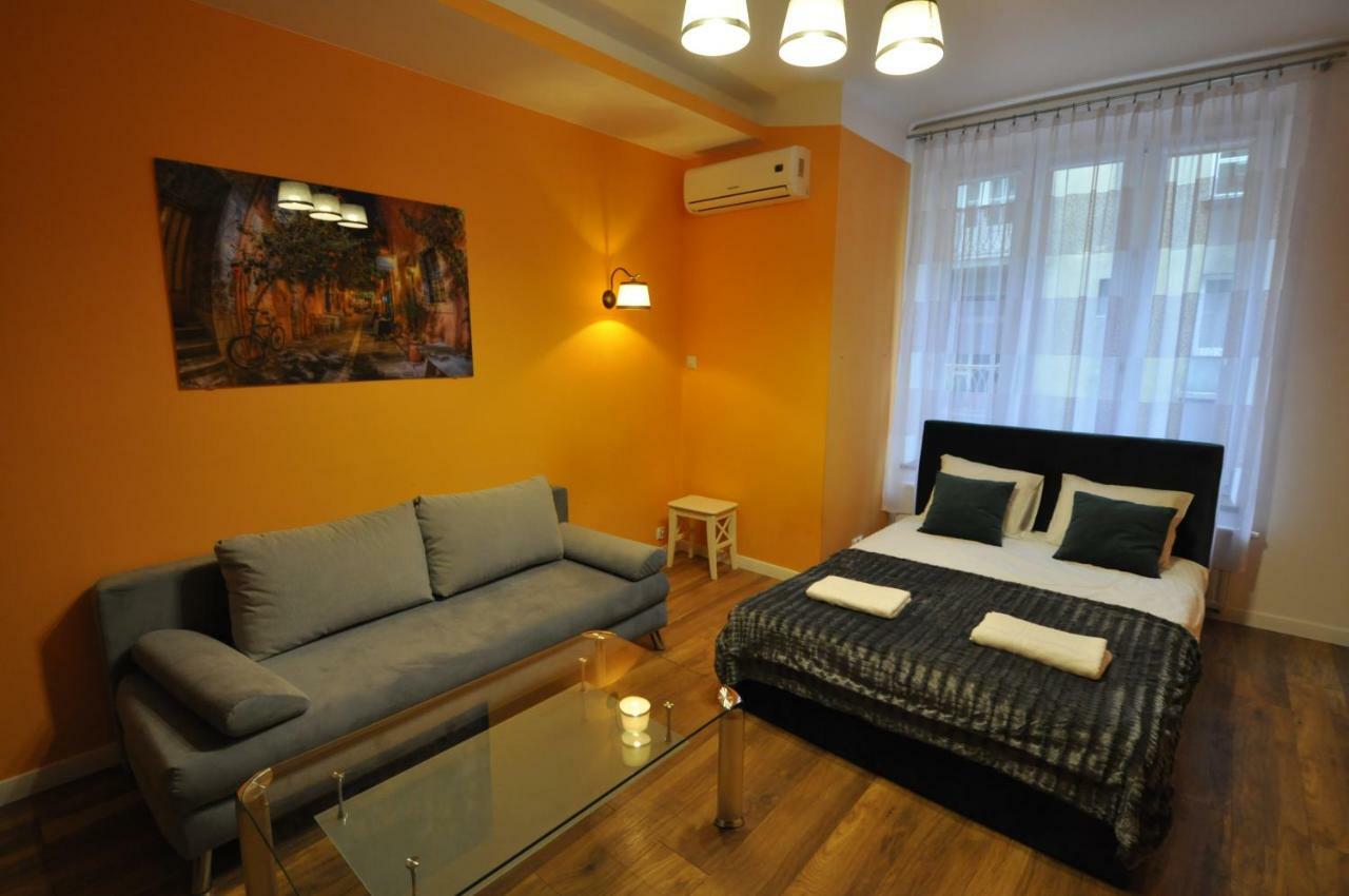 Wild Solutions Sauna Apartments Krakow Bagian luar foto