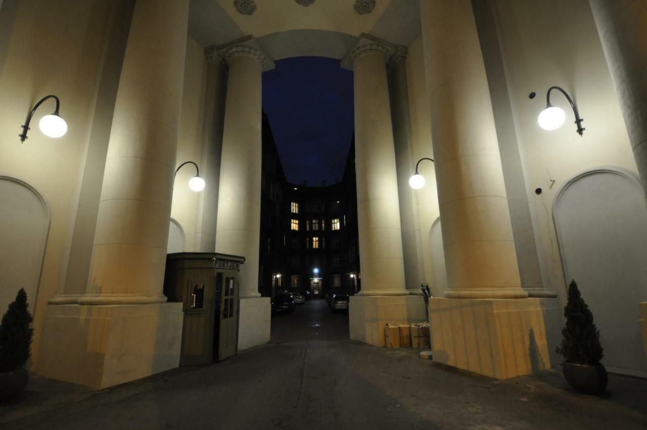 Wild Solutions Sauna Apartments Krakow Bagian luar foto