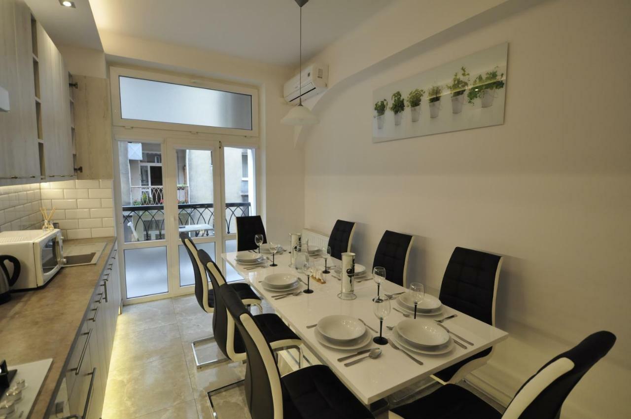 Wild Solutions Sauna Apartments Krakow Bagian luar foto