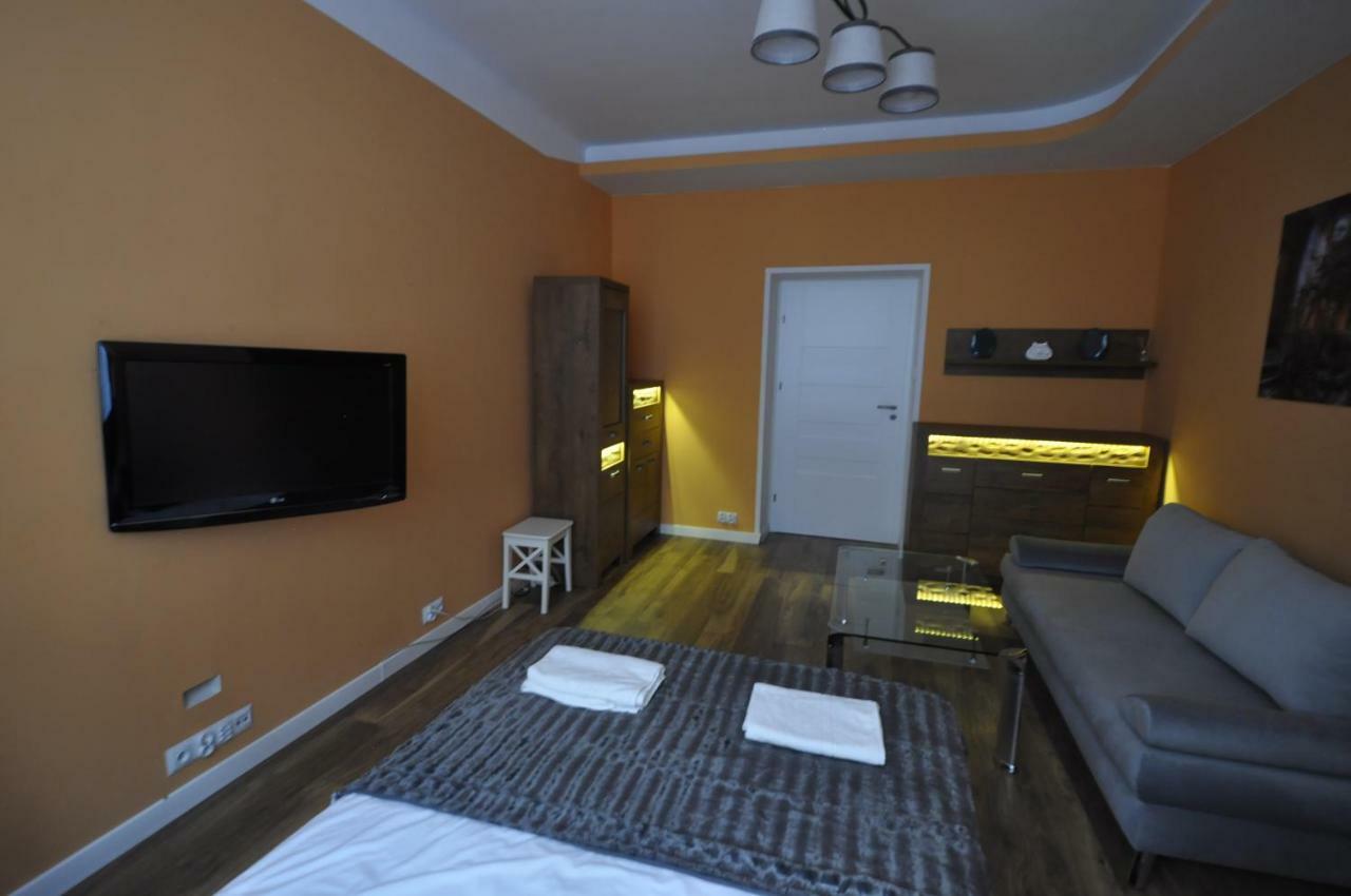 Wild Solutions Sauna Apartments Krakow Bagian luar foto
