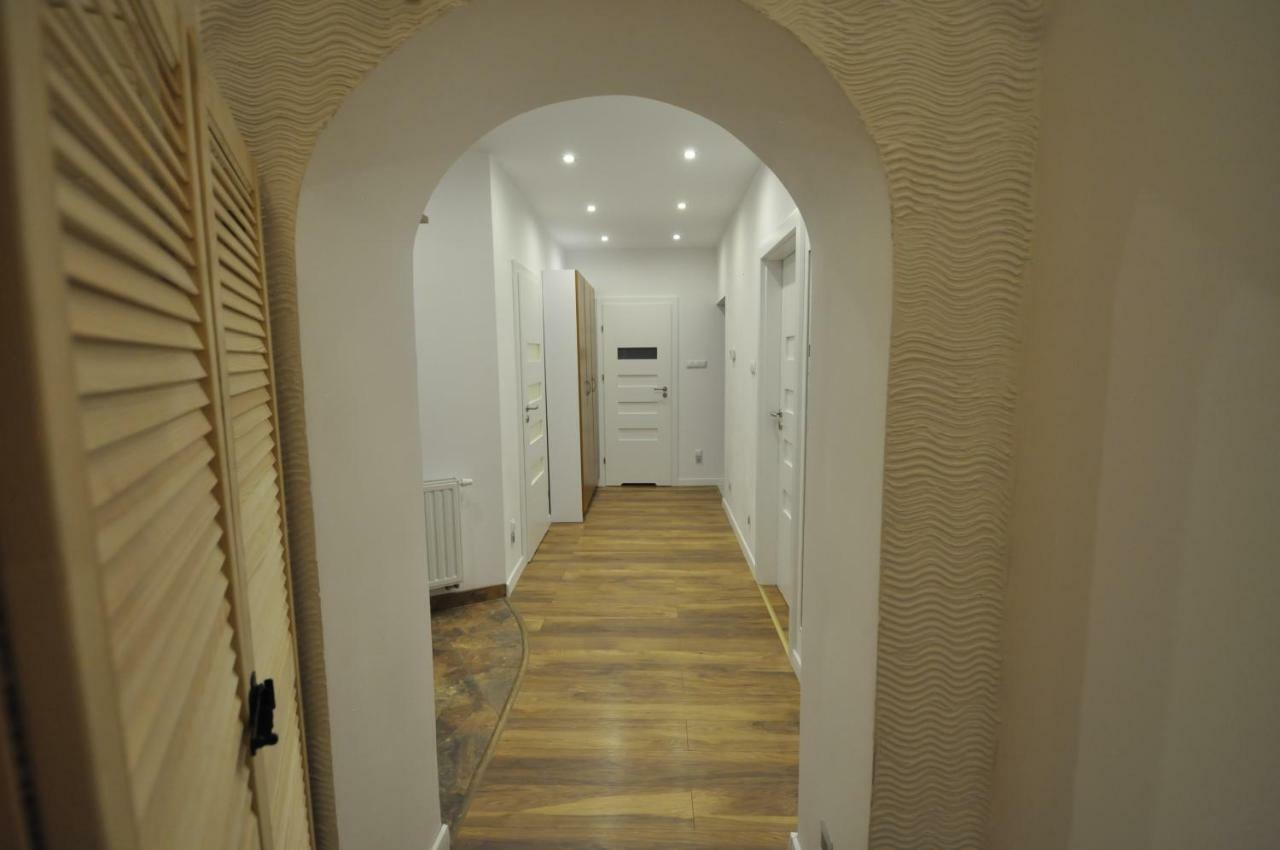 Wild Solutions Sauna Apartments Krakow Bagian luar foto
