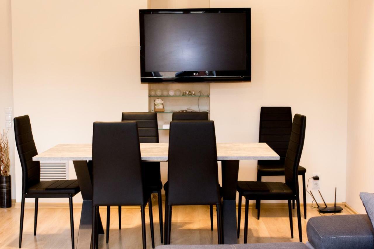 Wild Solutions Sauna Apartments Krakow Bagian luar foto