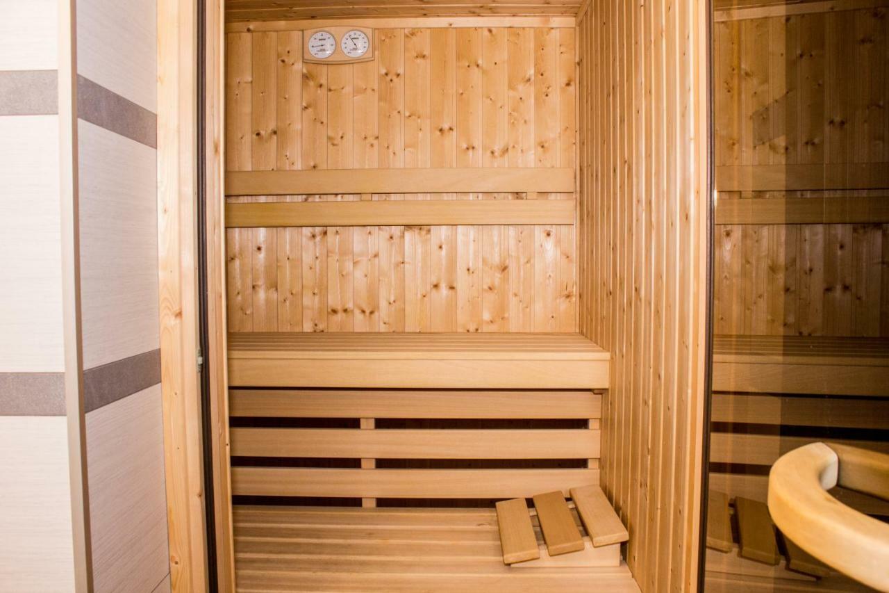 Wild Solutions Sauna Apartments Krakow Bagian luar foto