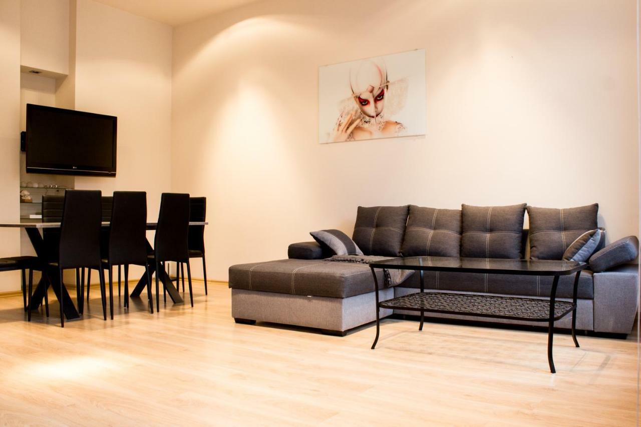 Wild Solutions Sauna Apartments Krakow Bagian luar foto